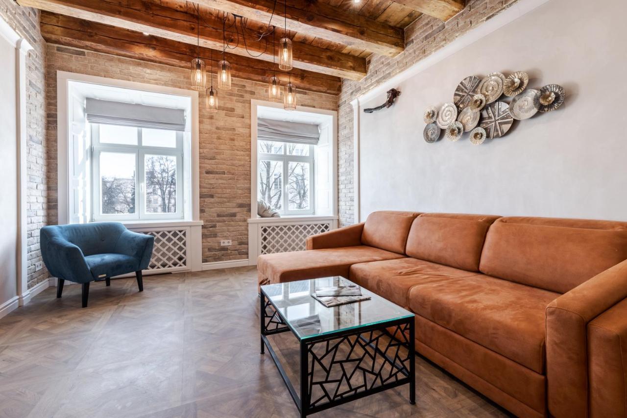 View On Rynok Square Apartments リヴィウ エクステリア 写真
