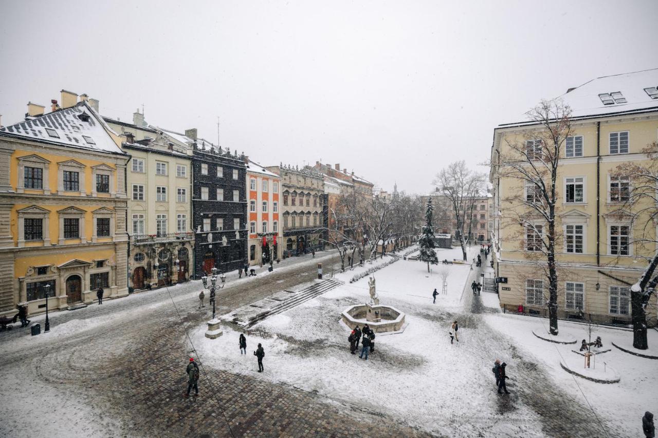 View On Rynok Square Apartments リヴィウ エクステリア 写真