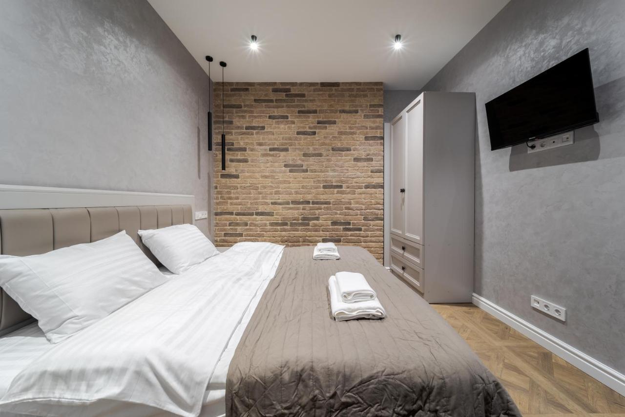 View On Rynok Square Apartments リヴィウ エクステリア 写真